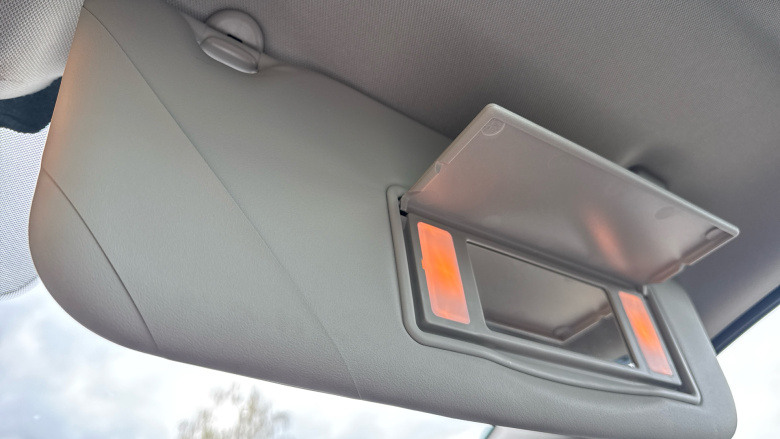 Nissan Qashqai 1.3 DiG-T N-Connecta 5dr Petrol Hatchback